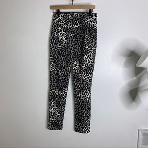yummy sweater co Small‎ Leopard Print Black And White Leggings CPC9